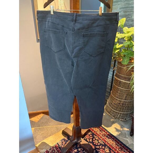 Plus Size Women's Vintage Style Sonoma Faded Black Straight Jeans size 20W - Picture 4 of 7